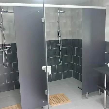 Vakantiehuis Spacieux Avec Jardin Clos Et Dortoir A - Fr-1-510-162 *