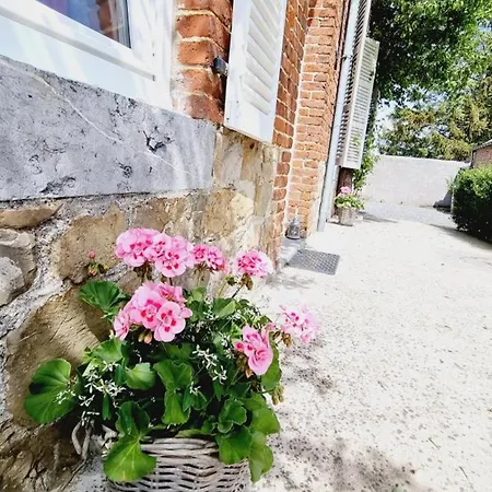 Spacieux Avec Jardin Clos Et Dortoir A - Fr-1-510-162 *