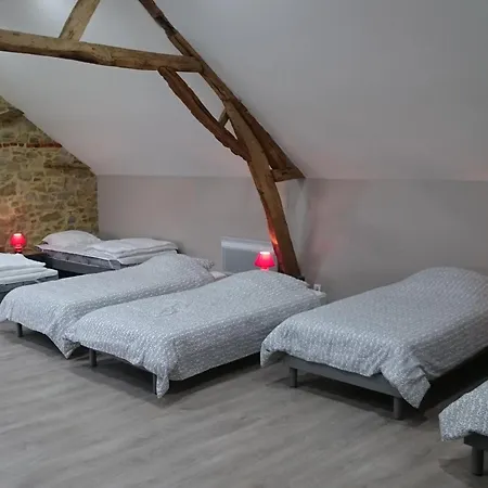 Spacieux Avec Jardin Clos Et Dortoir A - Fr-1-510-162 * Liessies