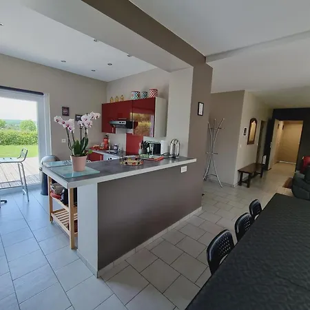 Spacieux Avec Jardin Clos Et Dortoir A - Fr-1-510-162